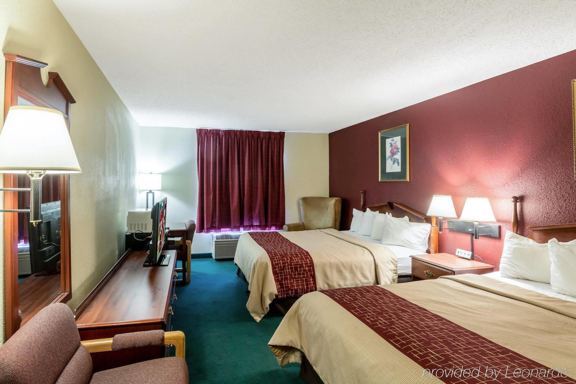 Red Roof Inn Morehead Exterior foto