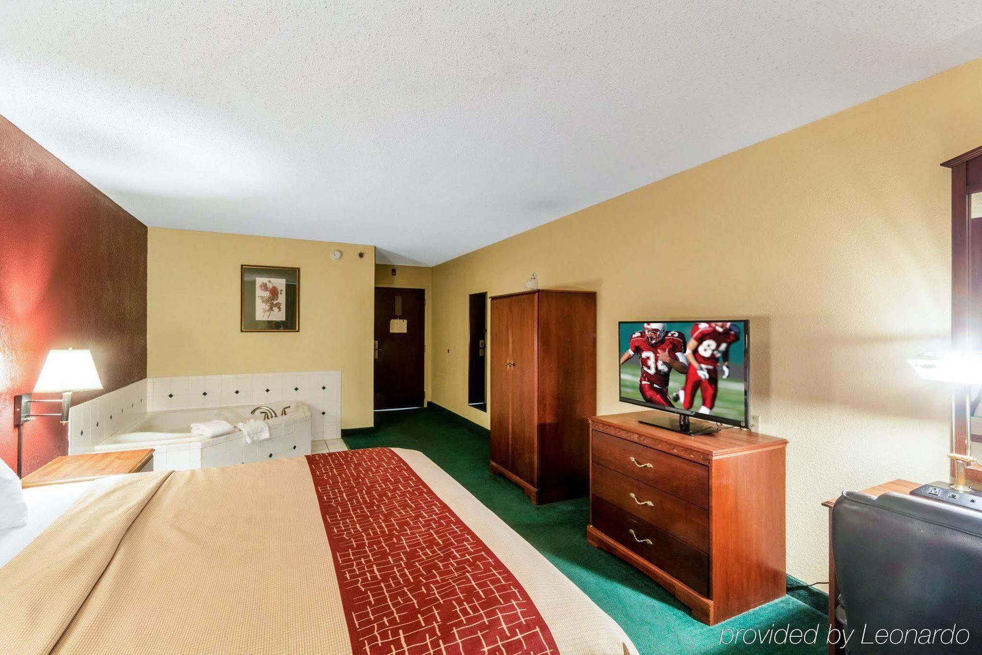 Red Roof Inn Morehead Exterior foto