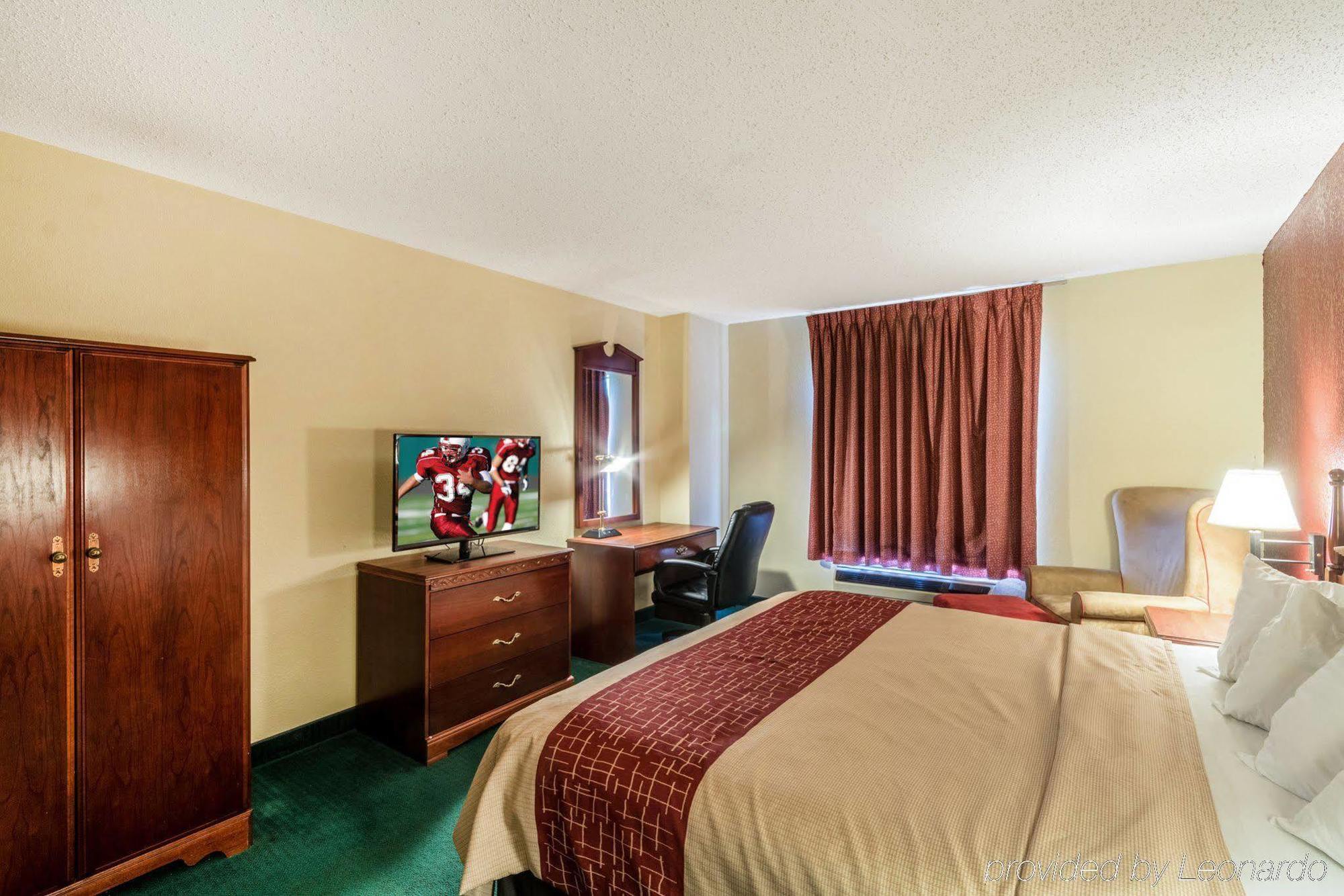 Red Roof Inn Morehead Exterior foto