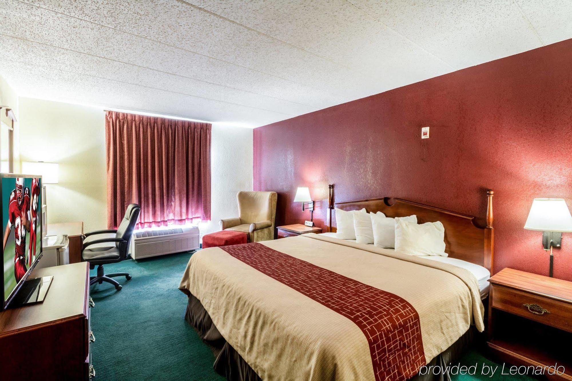 Red Roof Inn Morehead Exterior foto